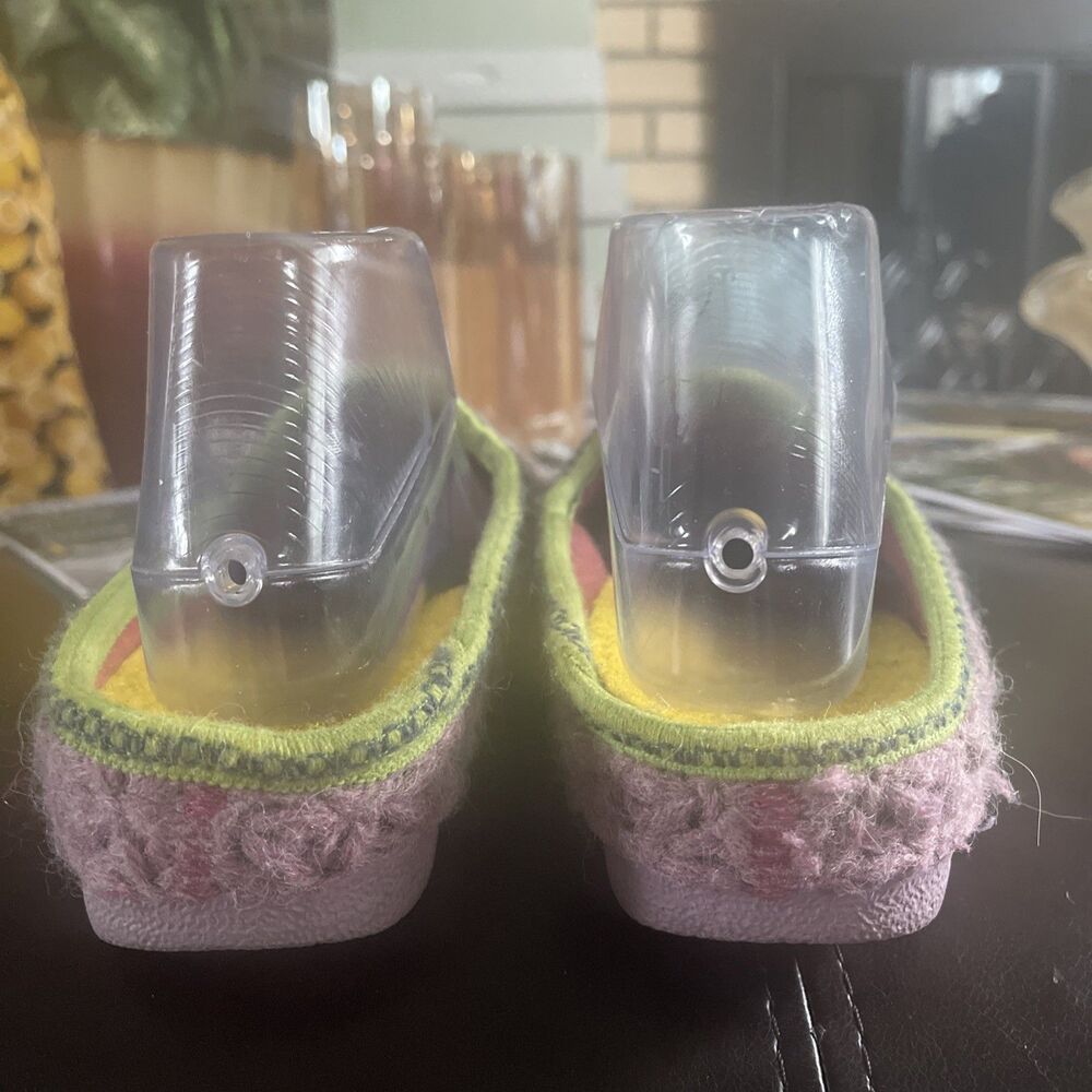 Sundance Made in Italy Crocheted House Slippers Rare Mules Slip Ons Floral Rare - Picture 7 of 14